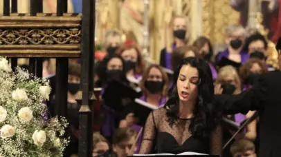 El chaleco blanco – Ópera actual